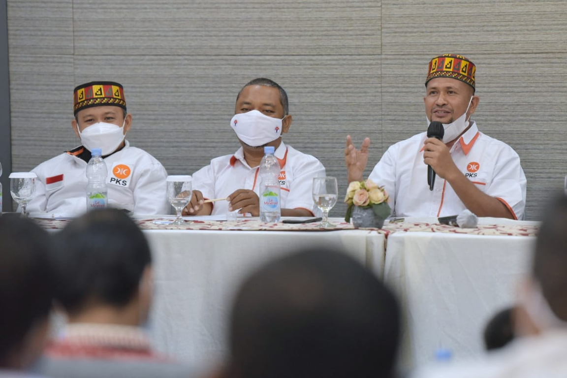 Ketua DPW PKS Aceh Makhyaruddin Yusuf (paling kanan) (Donny/PKSFoto)