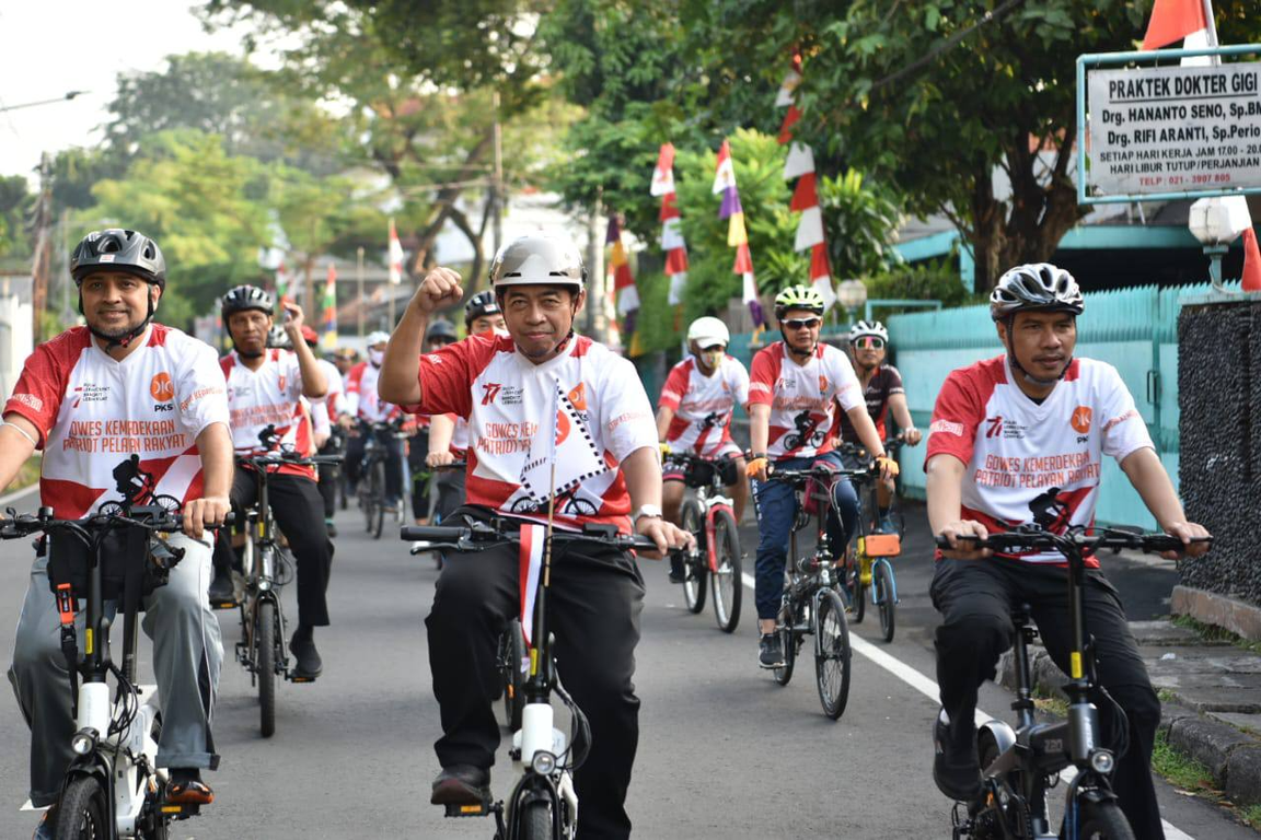 PKS DKI Jakarta Mengikuti Kegiatan 'Gowes Bersama PKS' dalam Rangkaian Peringatan Kemerdekaan Ke-77 Republik Indonesia
