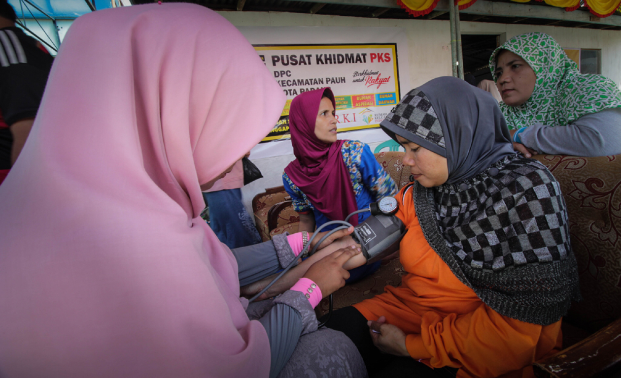 Pelayanan kesehatan gratis di Pusat Khidmat PKS Kota Padang. (ilustrasi)