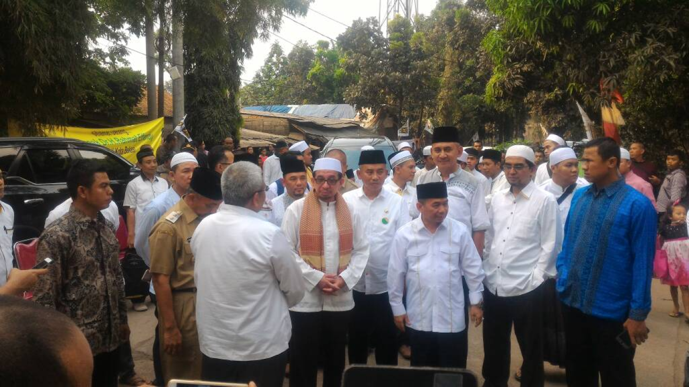 Rombongan FPKS menuju TPA Sumur Batu Bantar Gebang