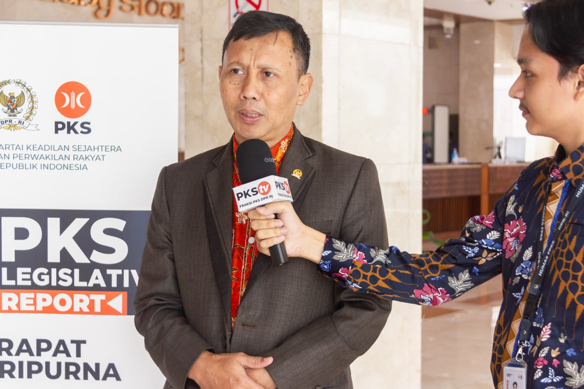 Anggota Komisi IV DPR RI dari Fraksi PKS Slamet