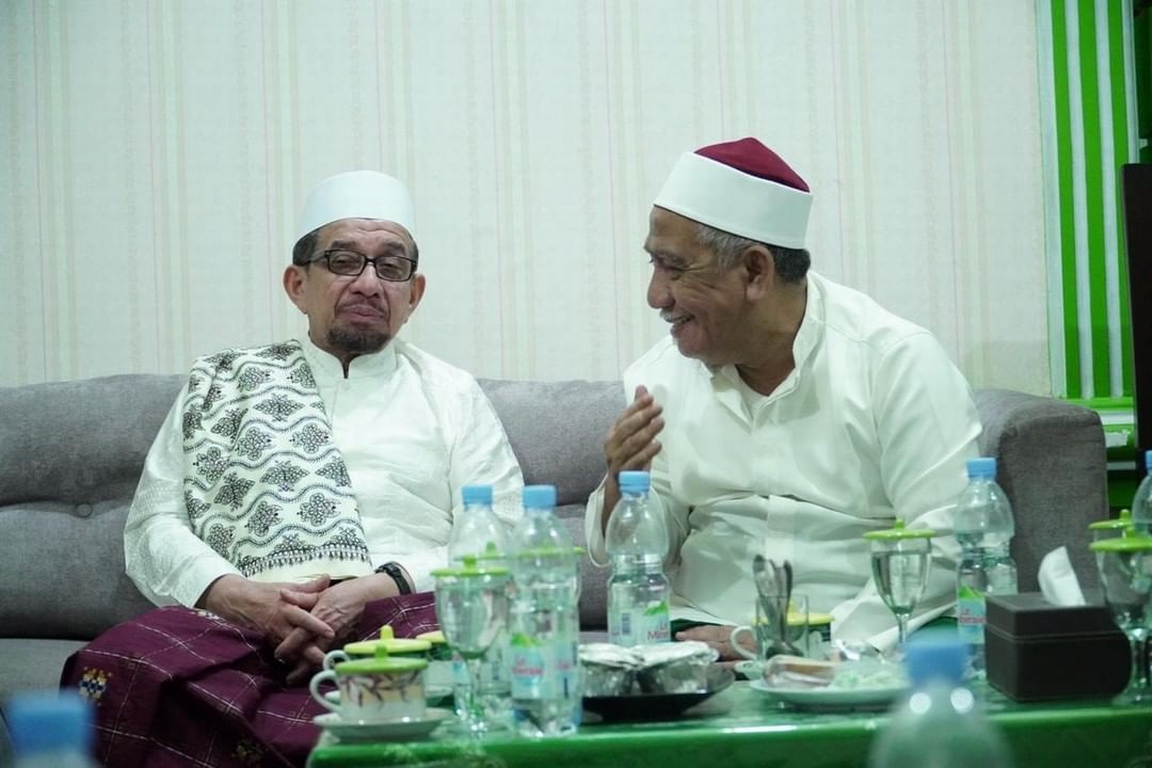 Majelis Syura PKS Silaturahim ke Habib Anis dan Keluarga Besar Kiai Maimoen Zubair Rembang