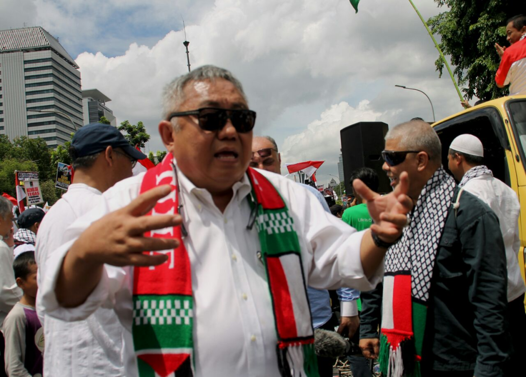 Koordinator KomTak, Lieus Sungkharisma