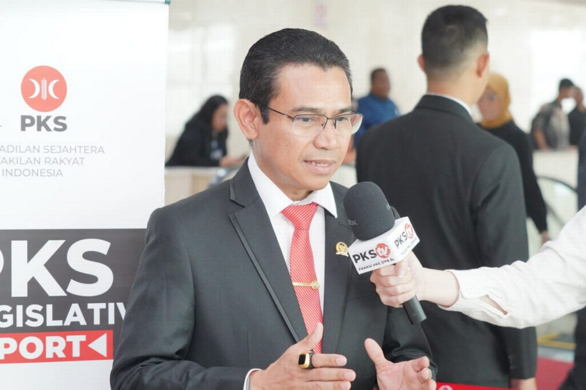 Anggota Komisi VII DPR RI dari Fraksi PKS, Hendry Munief. (Humas Fraksi PKS)