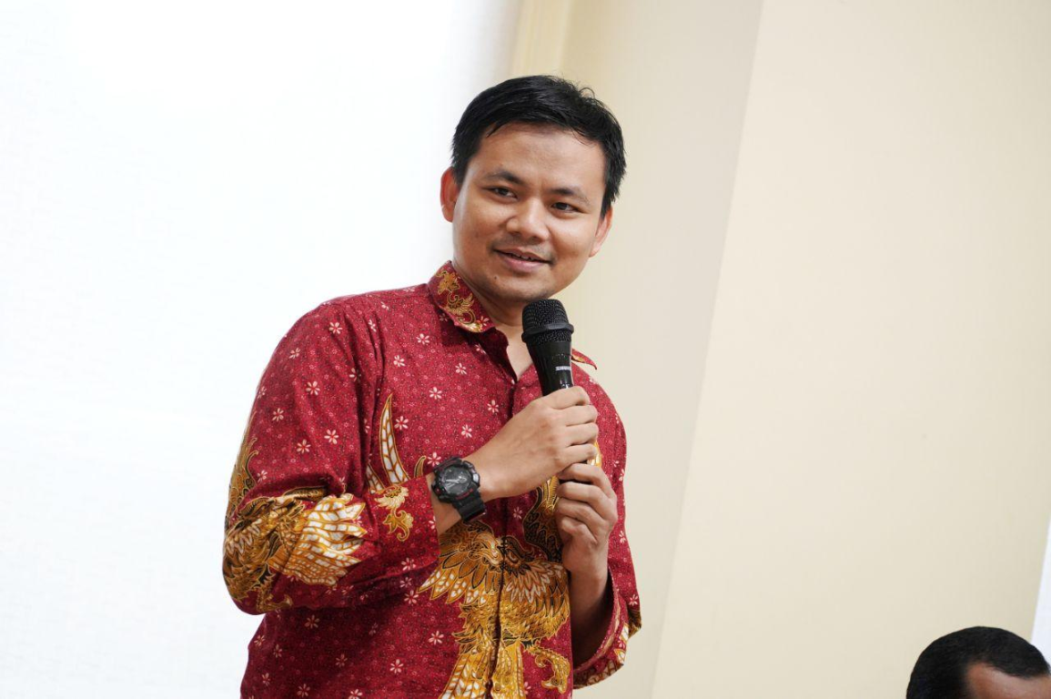Direktur The Indonesian Democracy Initiative Arya Sandhiyudha saat menyampaikan sambutan di acara Young Leaders Talk, Jakarta, Senin (03/02/2020). (Donny/PKSFoto)