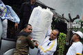 Hidayat Nur Wahid turun langsung bagikan bantuan utk korban banjir