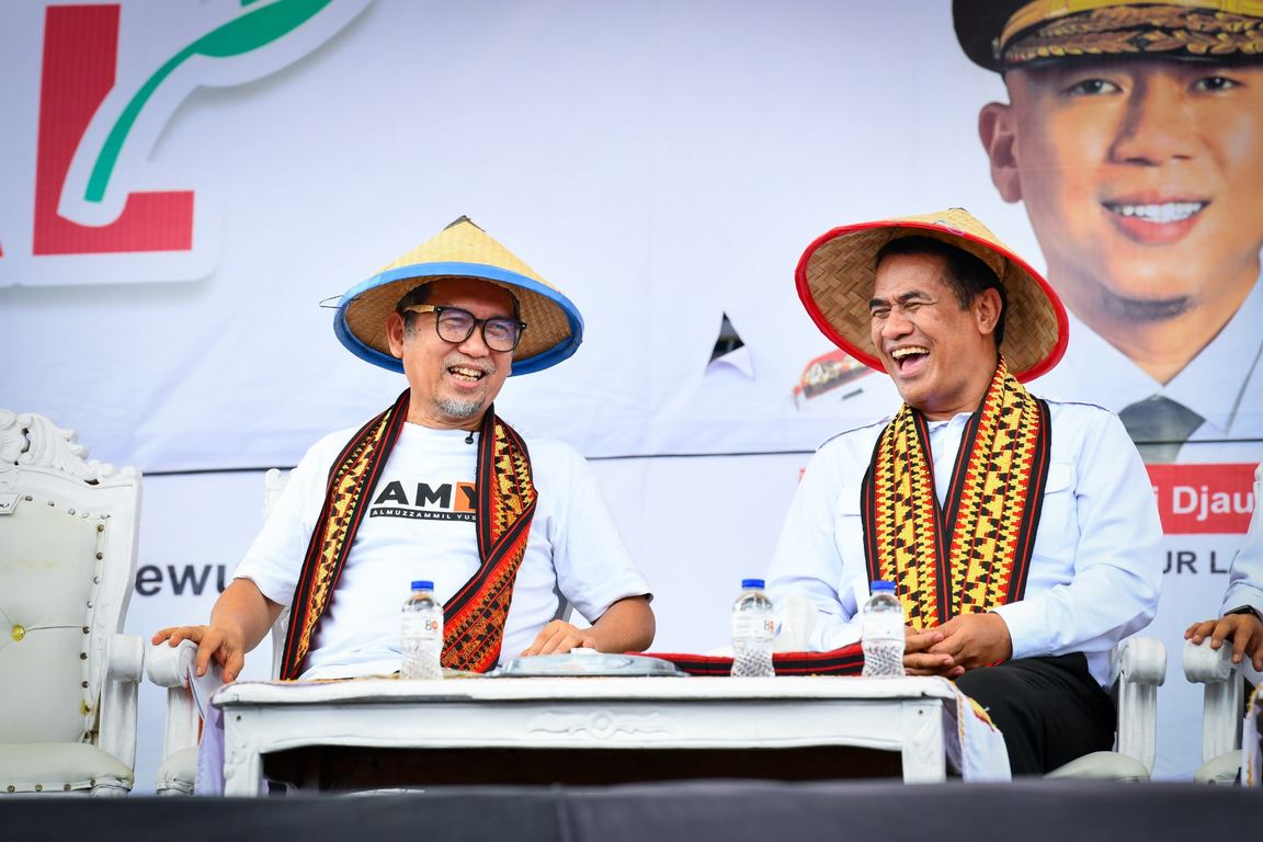 Presiden PKS Almuzzammil Yusuf (AMY) bersama Menteri Pertanian Amran Sulaiman
