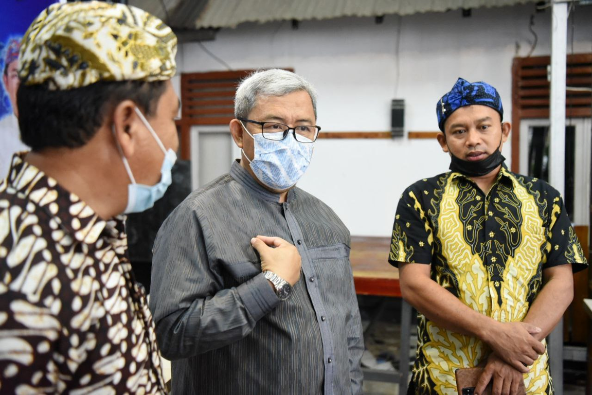 Wakil Ketua Majelis Syura PKS Ahmad Heryawan bersilaturahim dengan warga Sunda yang ada di Sumatera Barat (Donny/PKSFoto)