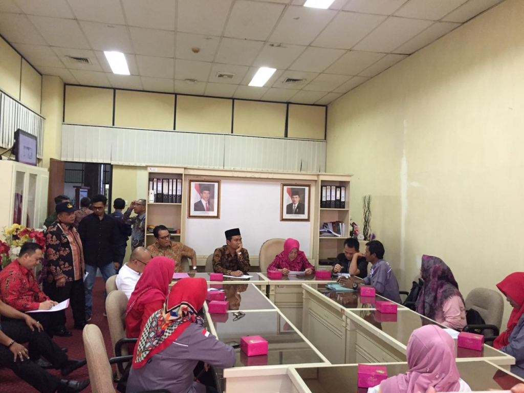 Fraksi PKS Lampung menerima audiensi terkait kenaikan iuran BPJS, Kamis (18/9) (Humas PKS Lampung)