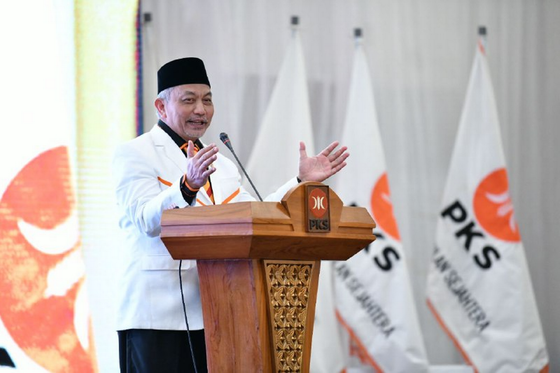 Presiden PKS Ahmad Syaikhu memberikan sambutan pada Konsolidasi Bakal Calon Anggota Legislatif (BCAD) se-Provinsi Banten (PKSFoto/Donny)