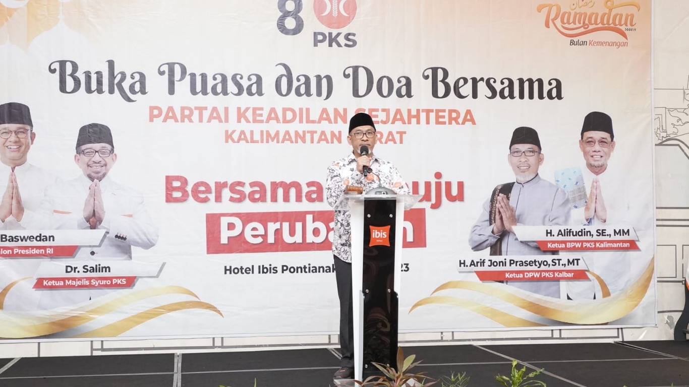 Ketua DPW PKS Kalimantan Barat Arif Joni pada acara buka puasa bersama PKS Kalbar