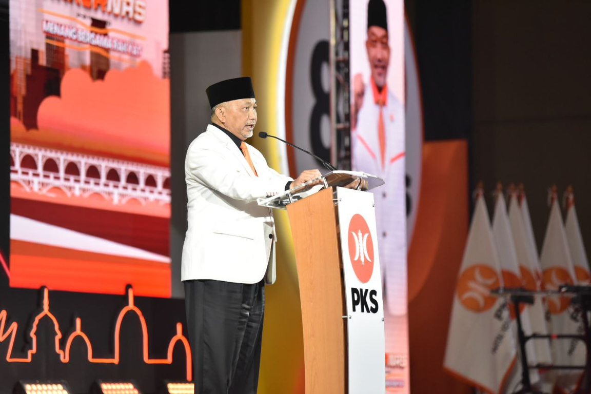 Presiden PKS Ahmad Syaikhu saat memberikan Pidato Politik di Rakernas PKS 2023 (PKSFoto/Fathur)