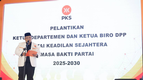 Suasana Pelantikan Ketua Departemen dan Ketua Biro PKS untuk Masa Bakti 2025-2030 pada sesi Rakernas 2025 di Jakarta, Selasa, (11/11/2025)