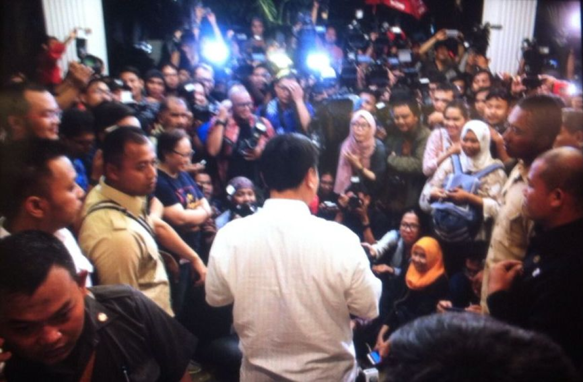 Ketua DPP PKS Mardani Ali Sera jelang pengumuman Cagub-Cawagub yang diusung PKS-Gerindra di Jalan Kertanegara, Kebayoran Baru, Jakarta Selatan, Jumat (23/9/2016)