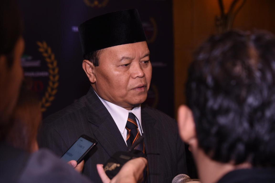 Wakil Ketua MPR RI Hidayat Nur Wahid dalam acara penghargaan dari teropong senayan