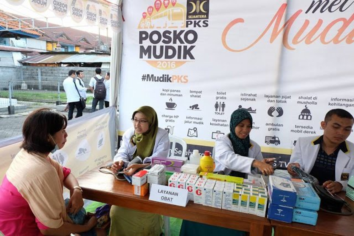 (ilustrasi) Posko Mudik PKS melayani pemudik