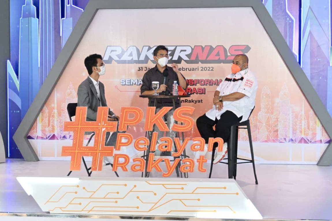 Pengamat Politik Djayadi Hanan dalam acara Public Talkshow Rakernas PKS, Selasa (01/02/2022). (Donny/PKSFoto)