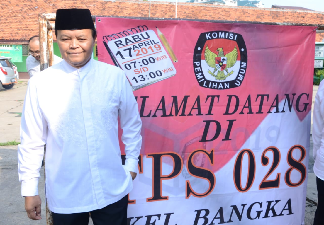 Wakil Ketua Majelis Syuro PKS Hidayat Nur Wahid saat Berada di TPS 028 Bangka, Jaksel. Foto : Donny/ PKS Foto