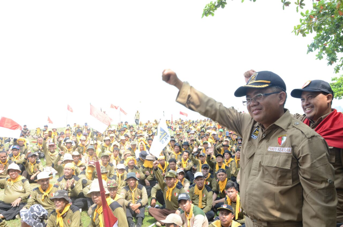 Presiden PKS Mohamad Sohibul Iman di depan 5.000 peserta Kemah Bakti Nusantara PKS Banten, Sabtu (14/12) (PKSFoto)