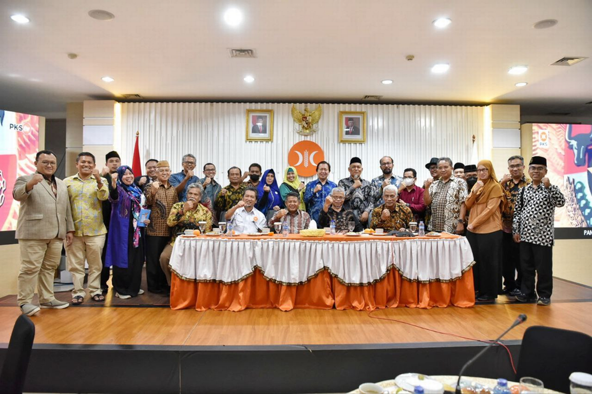 PKS Terima Kunjungan Forum Guru Besar, Doktor, dan Cendekiawan Indonesia. (PKSFoto/Donny)