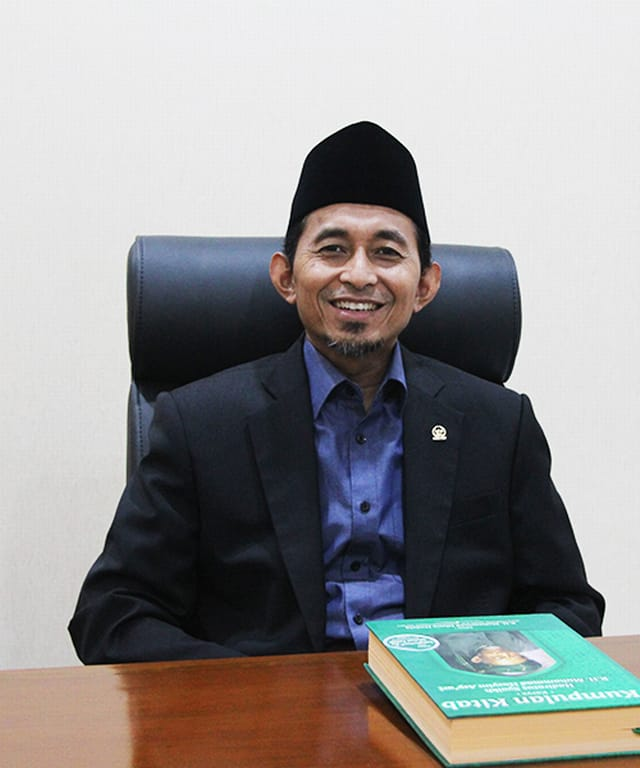 K.H. Bukhori Yusuf, Lc., M.A.  Anggota Komisi VIII DPR RI/ Ketua DPP PKS Bidang Litbang