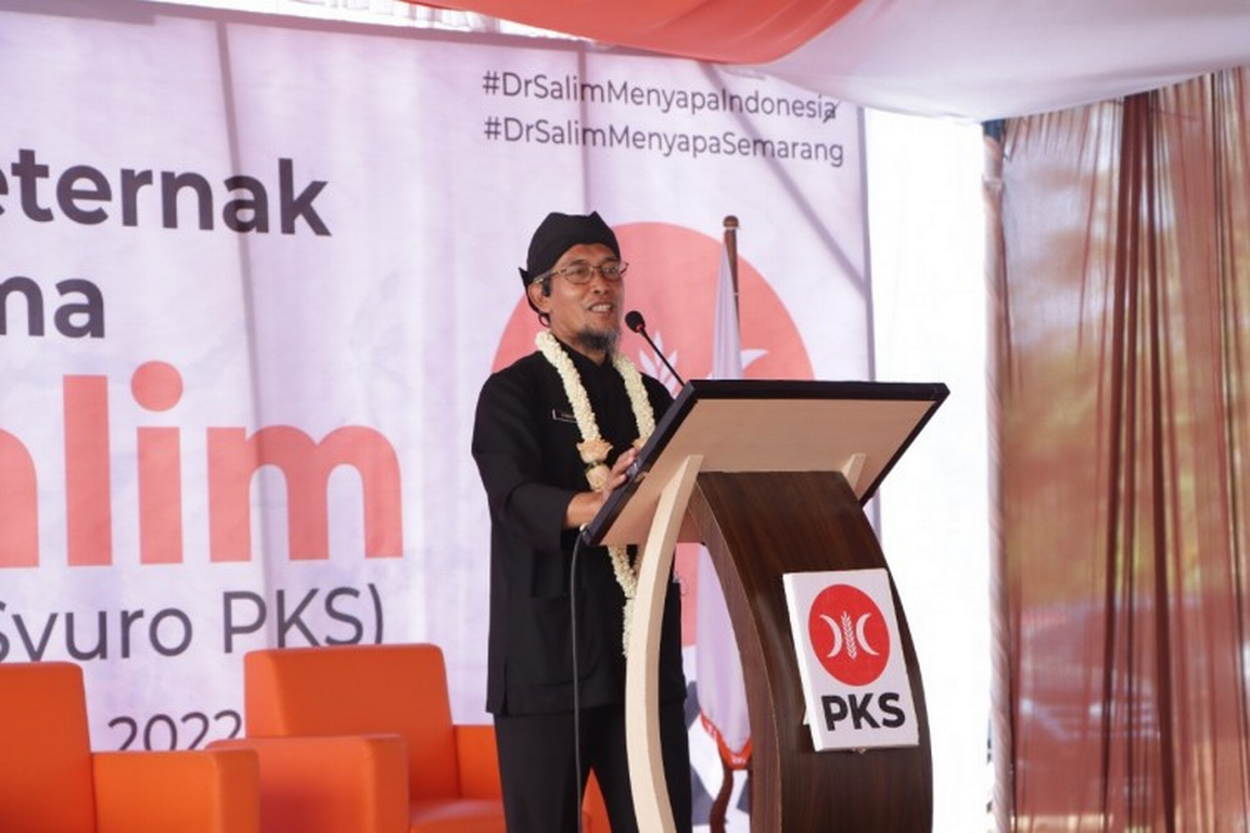 Sekda Jateng Sumarno, saat menghadiri rembug peternak bersama Ketua Majelis Syuro (KMS) PKS Dr Salim, di Kecamatan Gunungpati Kota Semarang (dok Humas PKS Jateng)