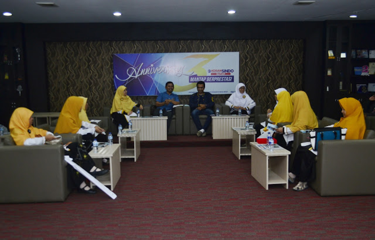Kunjungan media oleh BPKK DPW PKS Kepulauan Riau di kantor Sindo Batam, Sabtu (14/10). (Amir/Humas PKS Kepri)