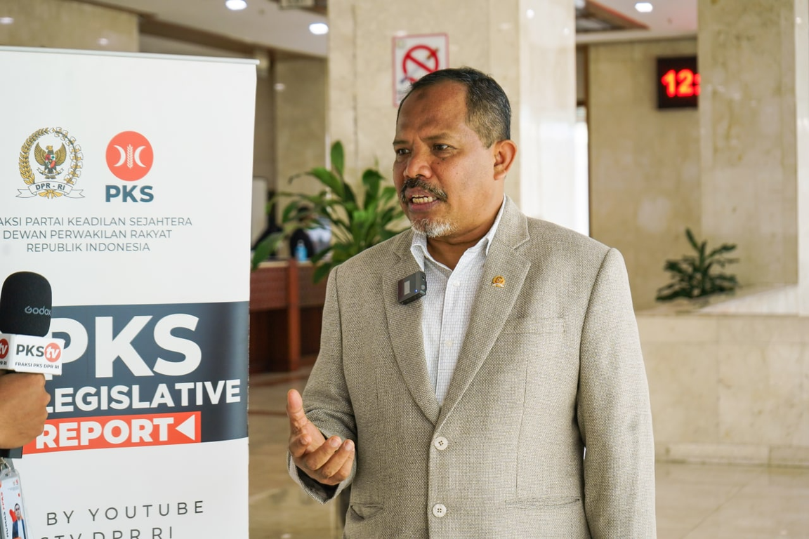 Anggota DPR RI dari Fraksi PKS Johan Rosihan