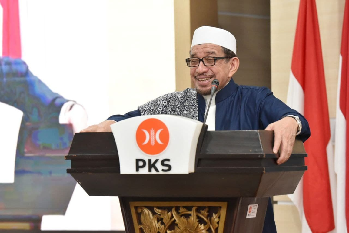 Ketua Majelis Syura PKS Dr Salim Segaf Al-Jufri dalam acara Peringatan Maulid Nabi DPP PKS, Kamis (28/10/2021). (Donny/PKSFoto)