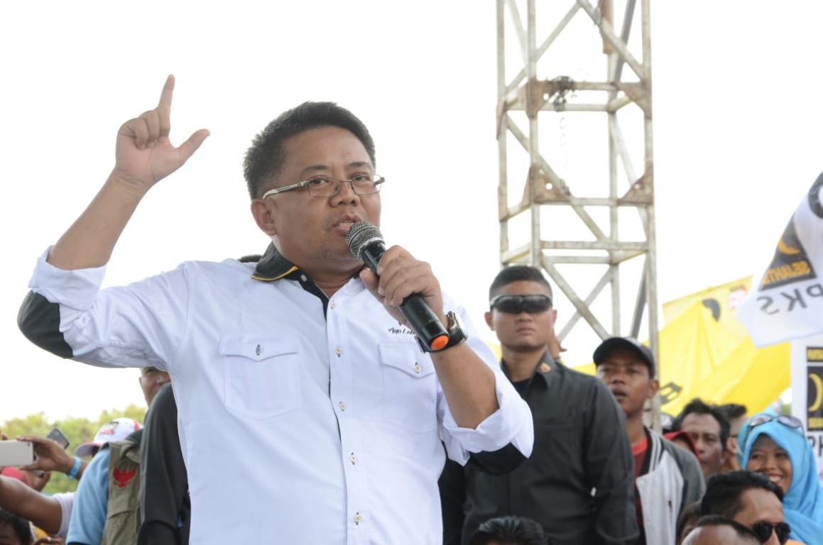 Orasi Presiden PKS Dalam Kampanye Nasional di Lapangan Ciruas, Sabtu (30/3/2019). (Donny/PKS Foto)