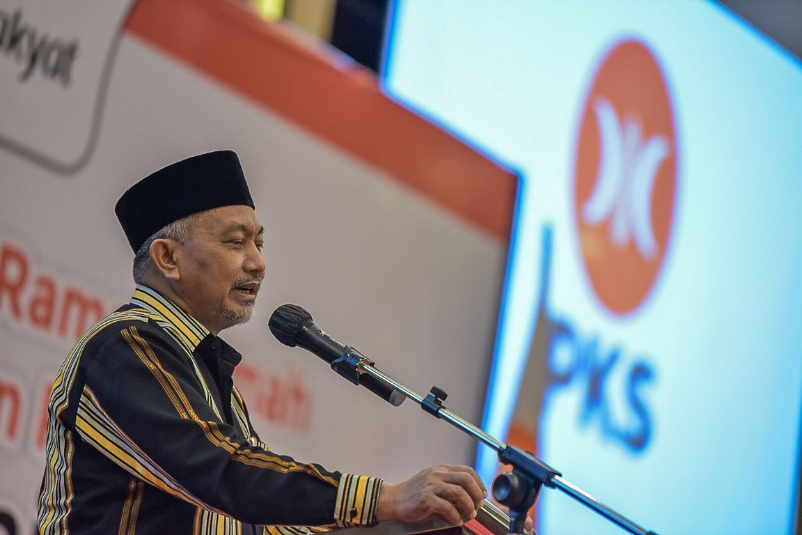 Presiden PKS Ahmad Syaikhu memberikan arahan dalam Temu Tokoh dan Kader PKS di NTB (Arief/PKSFoto)
