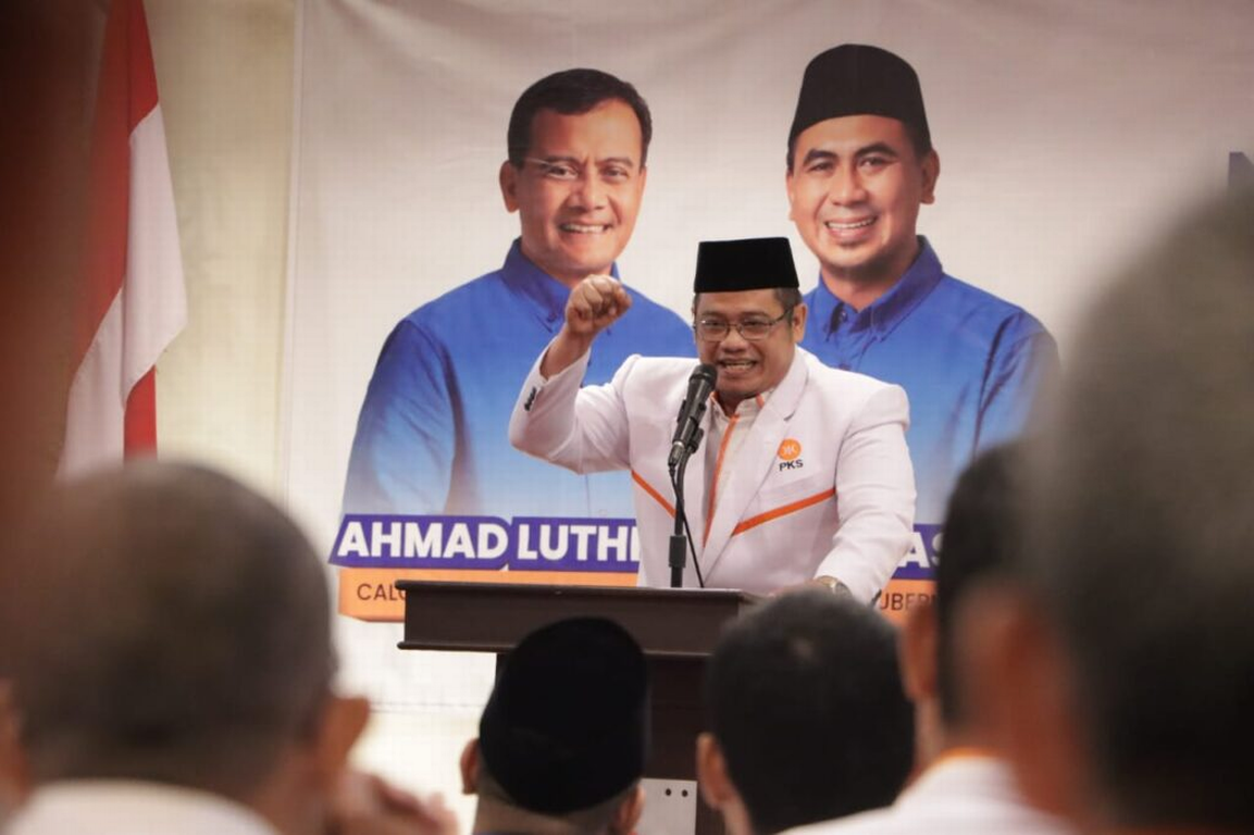 Ketua DPW PKS Jawa Tengah, Muhammad Afif saat menyampaikan Orasi kemenangan dalam agenda Konsolidasi Pemenangan Luthfi-Yasin, Senin, (16/09/2024) di Hotel Candi Indah, Kota Semarang.