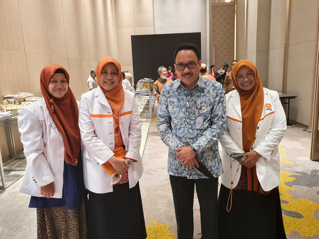 Tim Arsip, Sejarah, dan Perpustakaan DPP PKS bersama Kepala Arsip Nasional RI Imam Gunarto dalam Rapat Koordinasi Penyerahan Arsip Statis Nasional