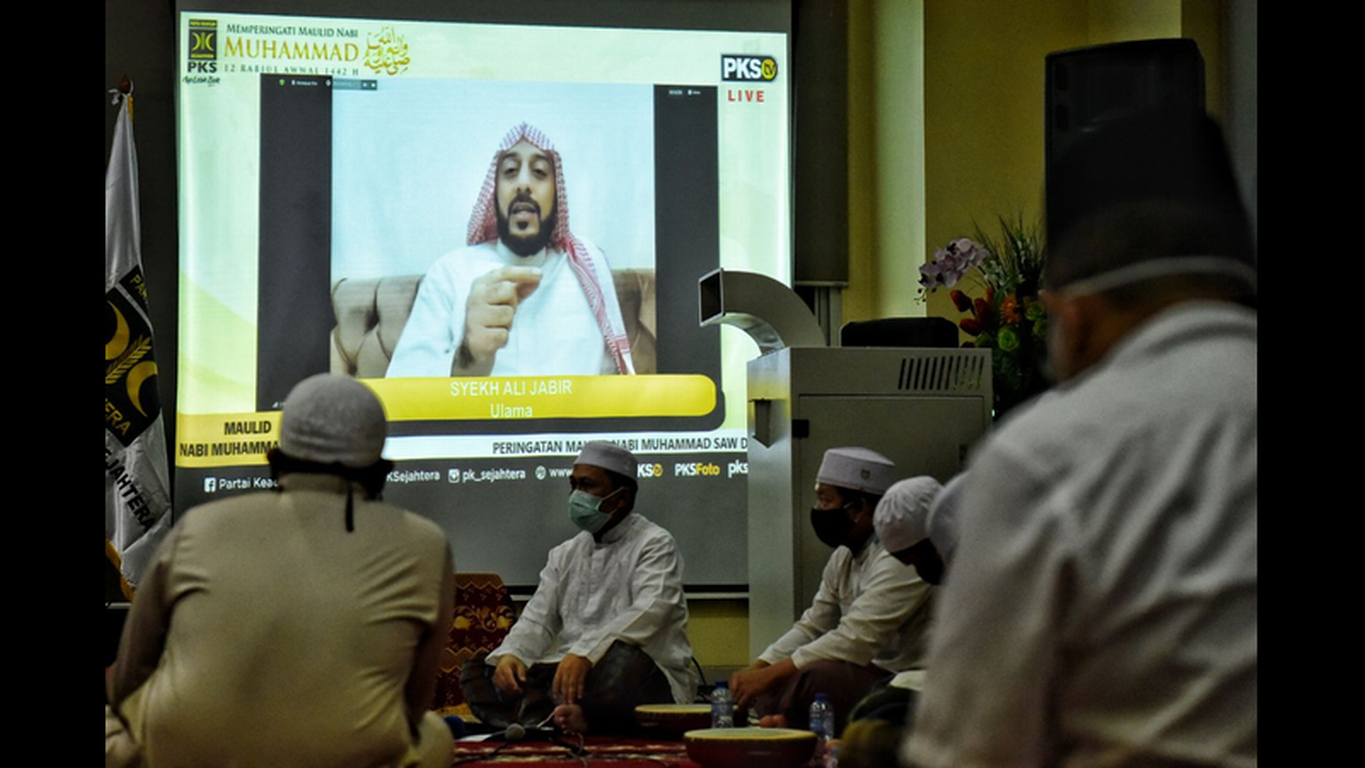 Syekh Ali Jaber saat mengisi tausiyah dalam peringatan Maulid Nabi SAW di kantor DPP PKS (dok PKSFoto)