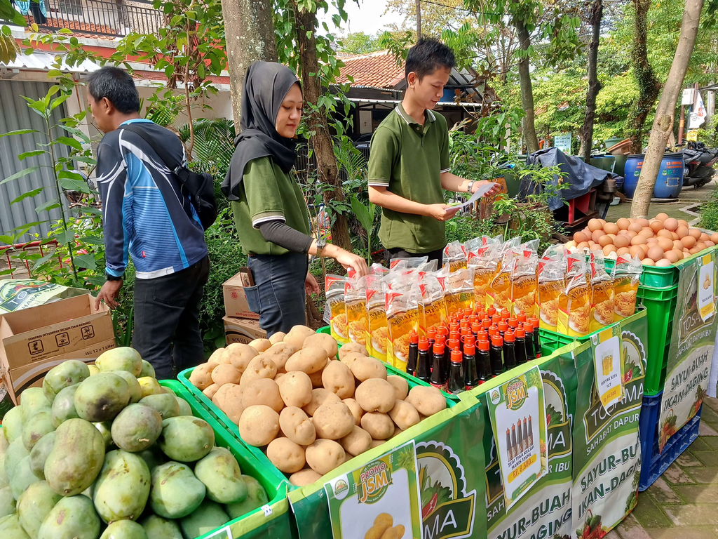 Kegiatan Pasar Murah di Kelurahan Majahlega (Foto: Wildan Pratomo / RRI Bandung)