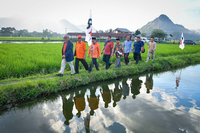 FOTO : Syaikhu berkunjung ke Petani Ikan bapak Tukimin dan Komunitas Gowes Musi Rawas