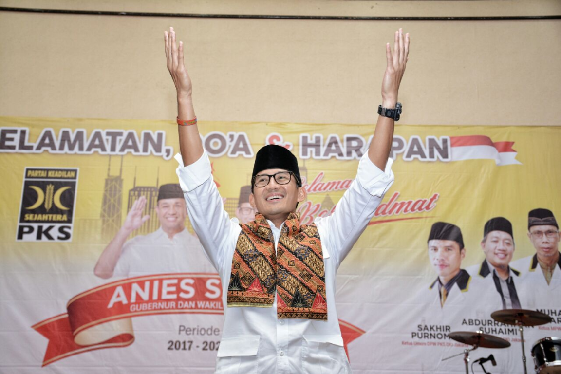 Wakil Gubernur DKI Jakarta terpilih Sandiaga Uno dalam acara doa dan selamatan oleh DPW PKS Jakarta di Hotel Grand Cempaka, Jakarta, Ahad (15/10). (PKS Foto)