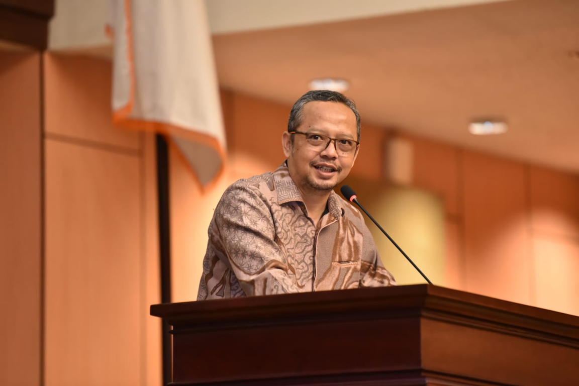Staf Ahli Menteri Perlindungan Perempuan dan Anak (PPA) Bidang Pembangunan Keluarga Indra Gunawan saat memberikan sambutan di Kongres Keluarga Indonesia ketiga yang digelar BPKK PKS. (PKSFoto/Fathur)