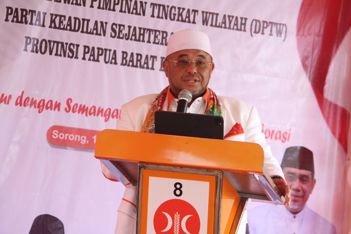 Sekretaris Jenderal DPP PKS Habib Aboe Bakar Al Habsyi menghadiri peresmian Kantor DPTW PKS Papua Barat Daya (PKSFoto/Alris)