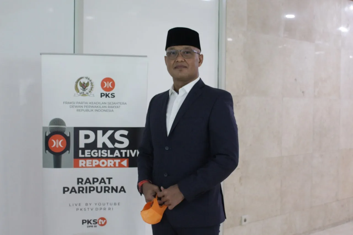 Wakil Ketua FPKS Tegaskan Penolakan Wacana Kembalinya Dwi Fungsi TNI