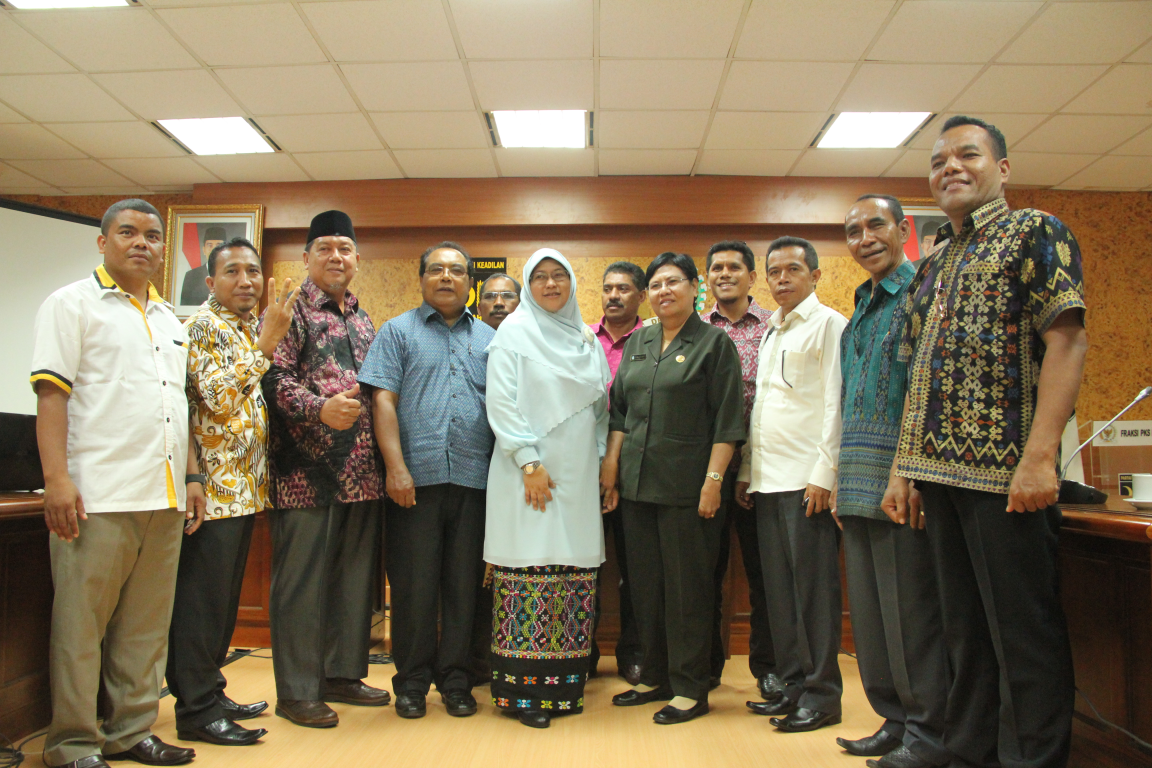Pertemuan Fraksi PKS dengan masyarakat NTT
