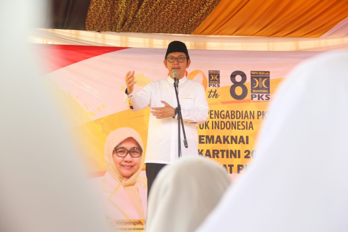 Sekretaris Jenderal DPP PKS Mustafa Kamal memberikan sambutan dalam peringatan Hari Kartini oleh BPKK DPP PKS di Jakarta Utara, Ahad (22/4) (Donny Abuy/PKSFoto)