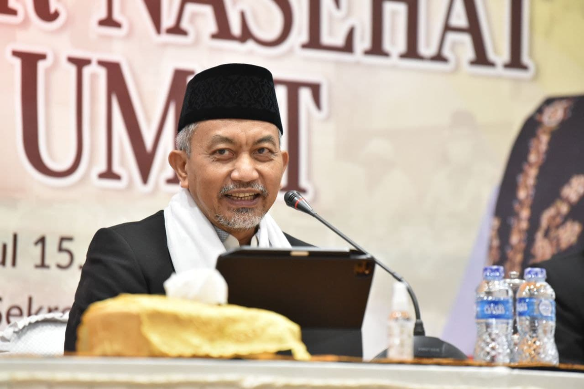 Presiden PKS Ahmad Syaikhu saat memberikan sambutan di acara PKS Mendengar Nasehat Tokoh Umat, Ahad (09/05/2021). (Donny/PKSFoto)