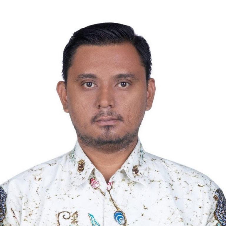 Koordinator Nasional Ekologi Maritim Indonesia (Ekomarin), Marthin Hadiwinata.