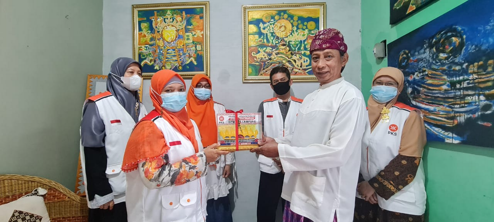 Kunjungan Bidang Seni dan Budaya PKS Lampung di kediaman Rusli Syukur