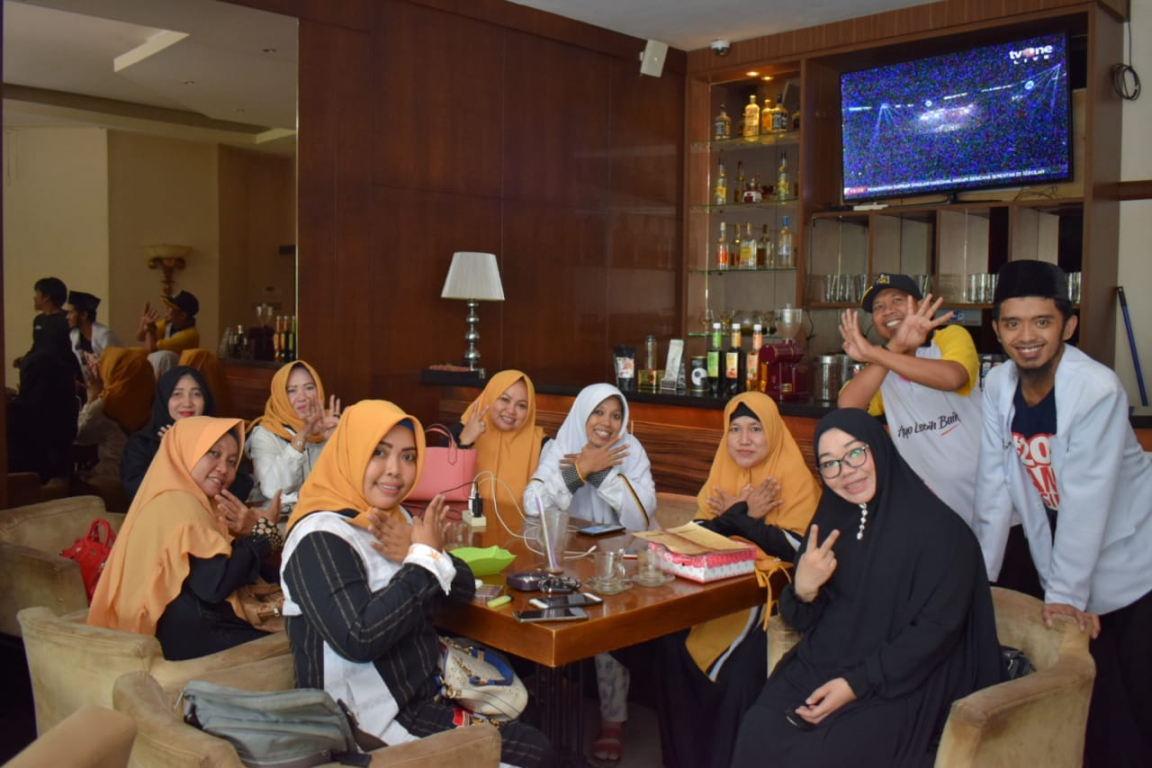 Pengurus dan Caleg PKS Makassar saat menggelar Rapat Koordinasi Daerah Pemenangan Pemilu 2019 di Hotel Grand Malebu Jalan Bonto Manai, Ahad (20/1) (dokpri)