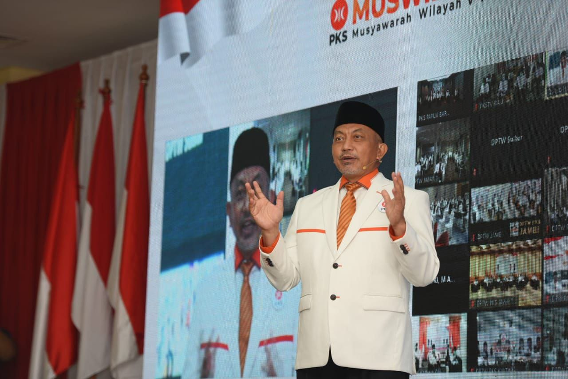 Presiden PKS Ahmad Syaikhu dalam pidato politik di Musyawarah Wilayah se-Indonesia secara virtual, Ahad (27/12/2020) (M Hilal/PKSFoto)