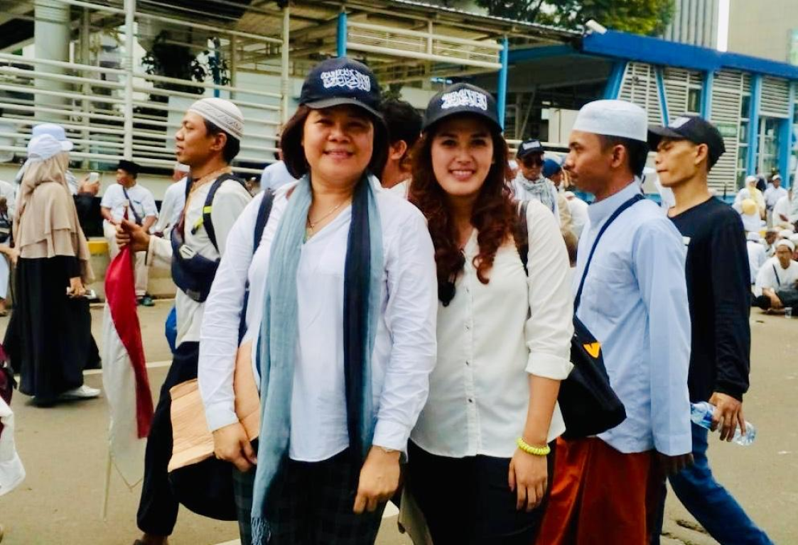 Hokiat (Kiri) & Shilla (Kanan) Saat Mengikuti Aksi Reuni 212