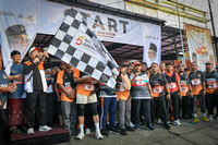 FOTO : Presiden PKS Almuzzammil Yusuf (Bang Jamil) Melepas Secara Simbolis Peserta Walk, Run dan Fun